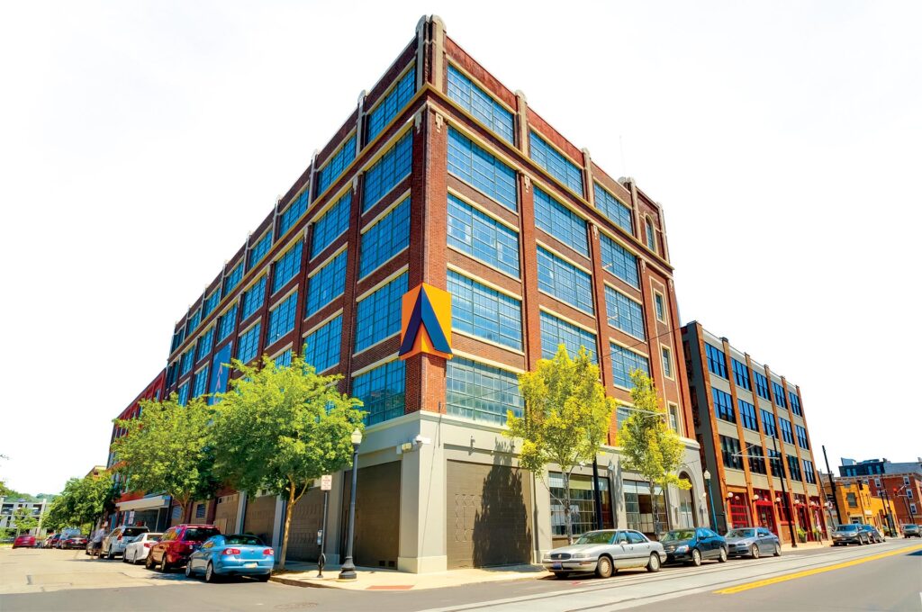 exterior view of art academy of cincinnati building from corner