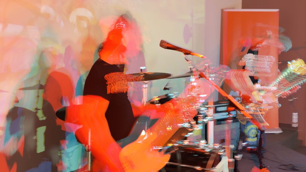 blurry band photo Nevernew band